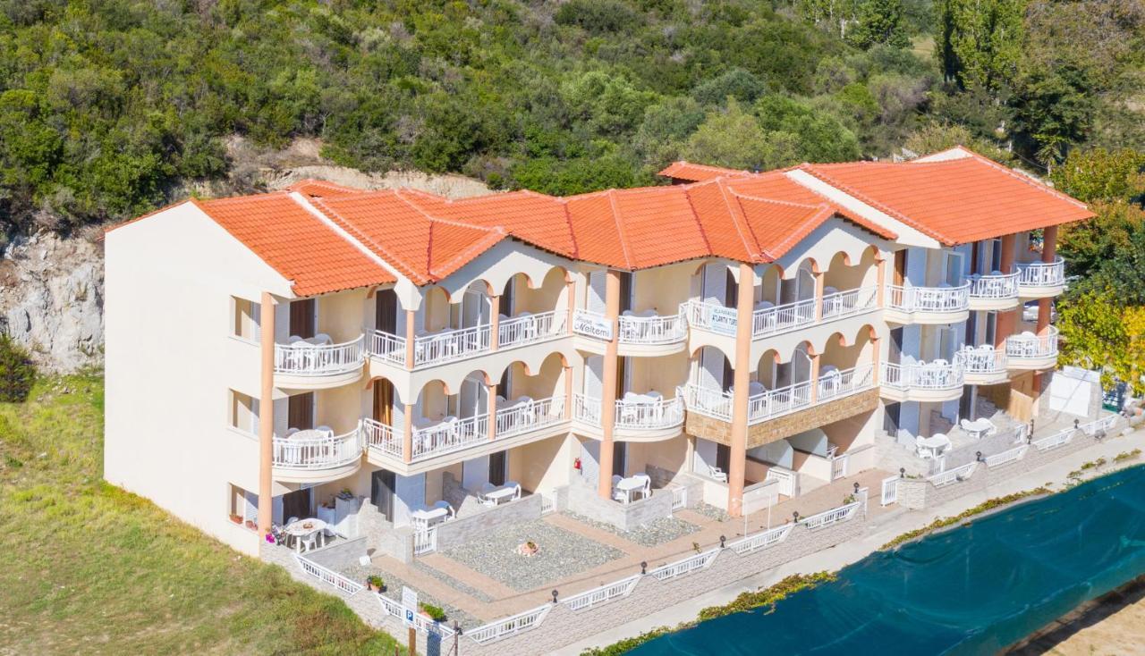 Apartment House Meltemi *